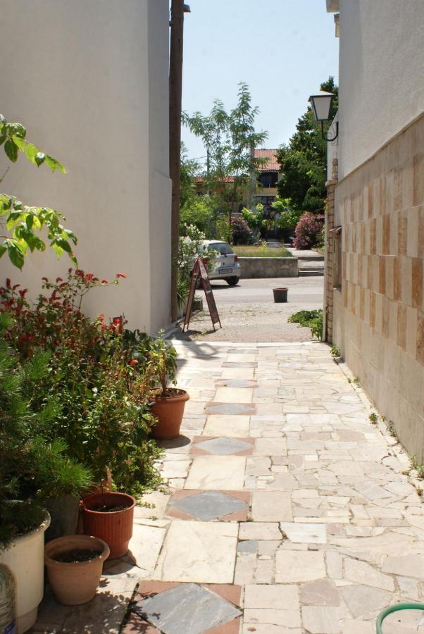 Hotel Agni -Enoikiazomena Diamerizmata Kallithea  Buitenkant foto