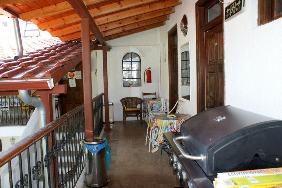 Hotel Agni -Enoikiazomena Diamerizmata Kallithea  Buitenkant foto
