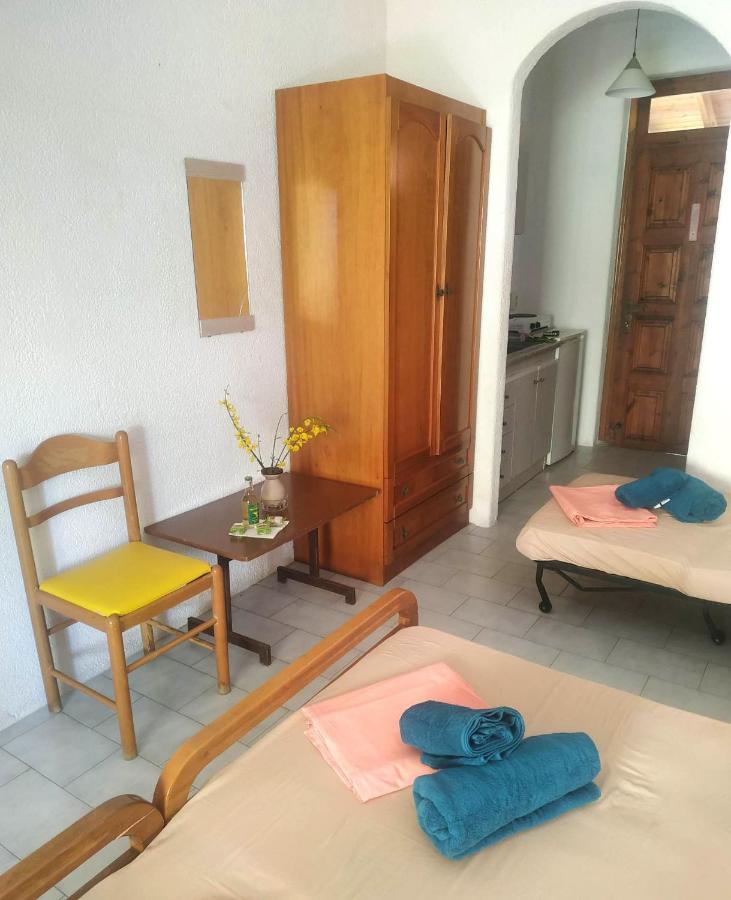 Hotel Agni -Enoikiazomena Diamerizmata Kallithea  Buitenkant foto