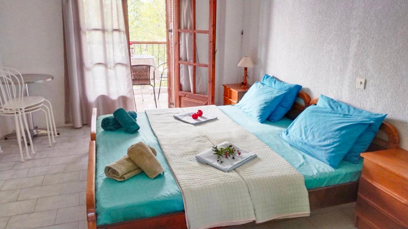 Hotel Agni -Enoikiazomena Diamerizmata Kallithea  Buitenkant foto